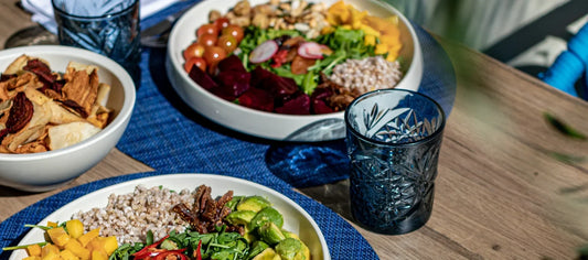 Outdoor dining scene with premium drinksware and durable tableware in a hospitality environment